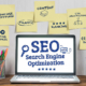 Blog Thema SEO: Desktop PCmit Schlagworten zum SEO